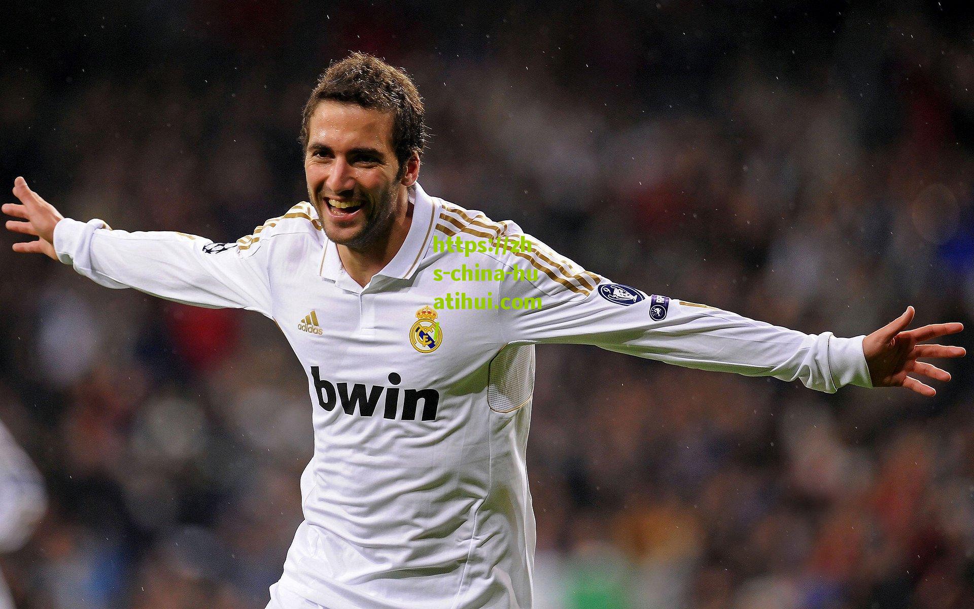 努涅斯冷静垫射破网 利物浦两球优势锁定胜局